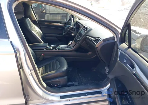 2013 Ford Fusion Se z USA, uszkodzony, nr VIN 3FA6P0H93DR315721